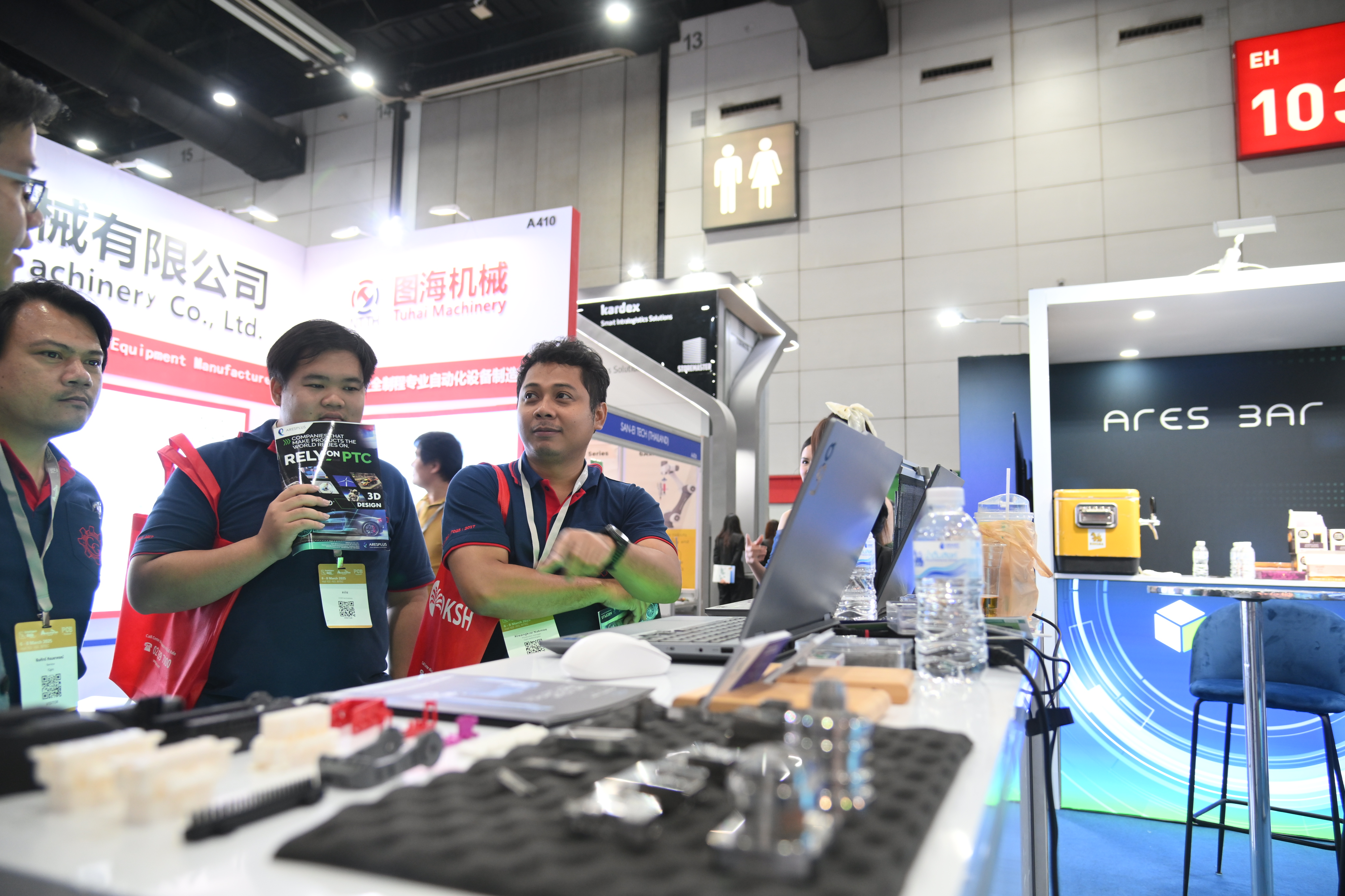 BoothsProducts_12